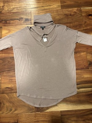 NWT Express Super Soft Blush Colored Blouse - Size Small
