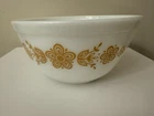 Vintage PYREX Butterfly Gold Floral Mixing Bowl Corning 1 1/2 Quart #402
