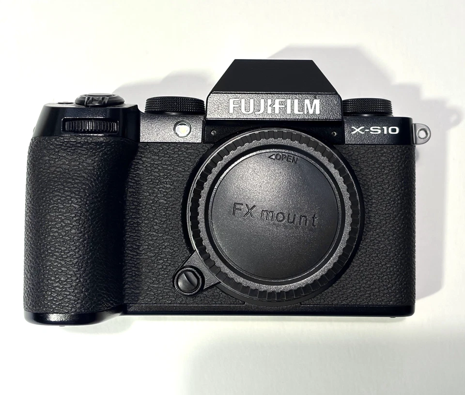 Fujifilm X-S10, photo 1 of 5
