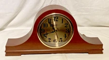Vintage Spartus Faux Wood Electric Mantel Desk Table Clock 6984 Brown USA