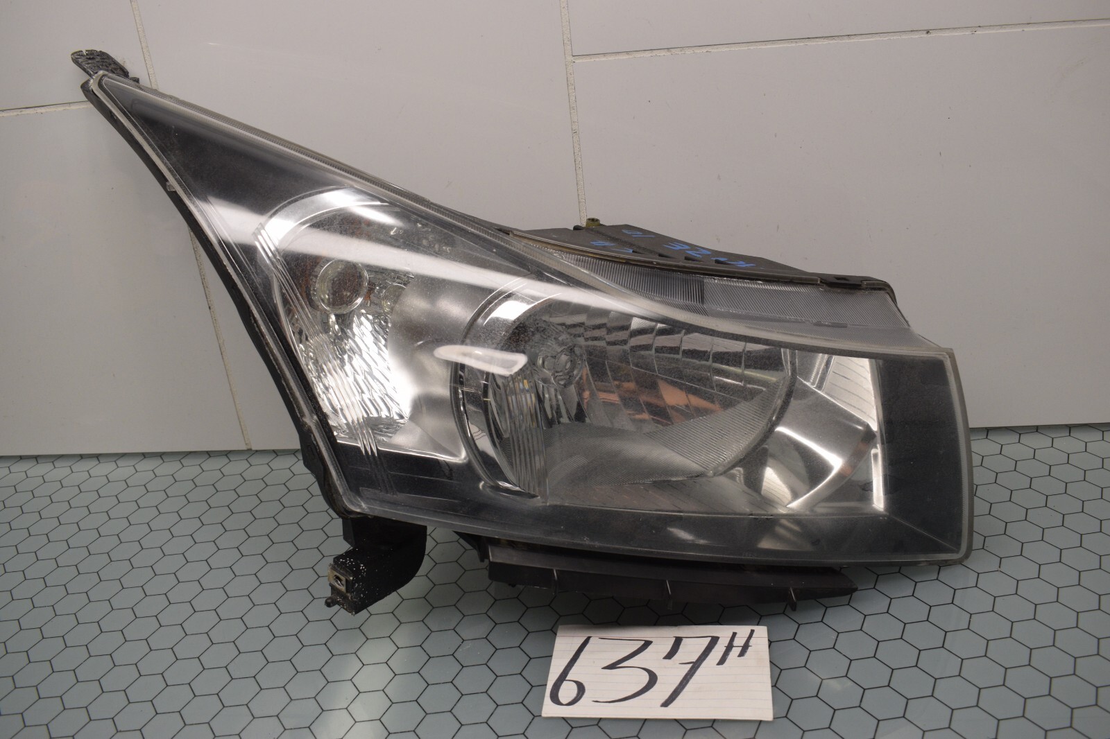 09 10 11 12 13 Chevy Cruze PASSENGER Side Used Headlight Front Lamp #637H