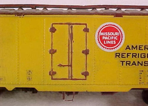 HO - 42ft BRASS BOXCAR DK Mfg ART MISSOURI PACIFIC Light Weathered - Needs Touch - Picture 6 of 9