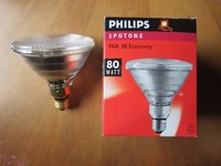 Garantiert !! Philips Concentra Reflektor PAR38 80W Flood 30º E27 Pressglaslampe