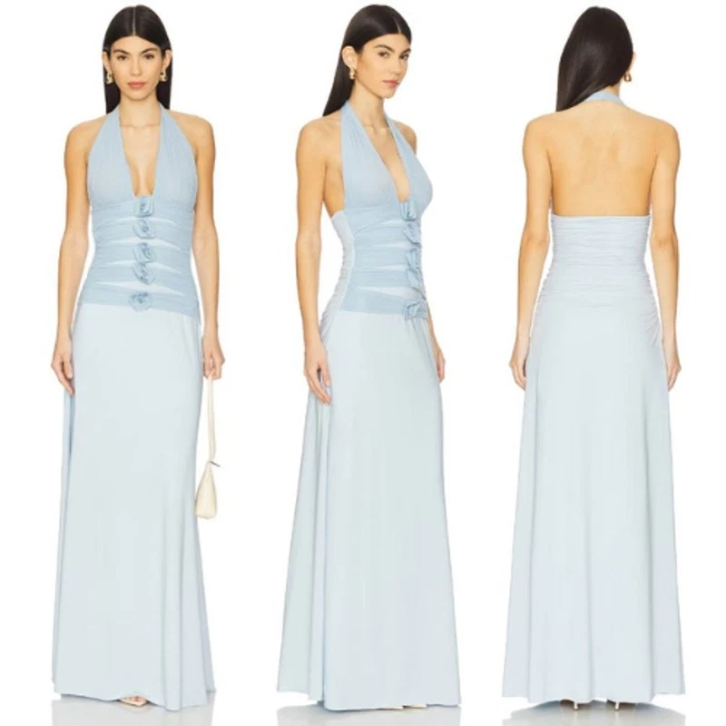 Maygel Coronel | Vestido Villadiego en Polvo Ártico Azul Maxi Rosetas Talla Única Foto 2 de 4