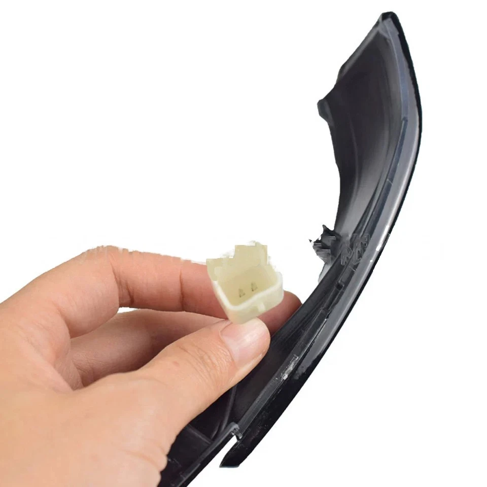 Pair Rearview Side Mirror Turn Signal Light for Peugeot 508 Citroen C4  - Image 2 of 4