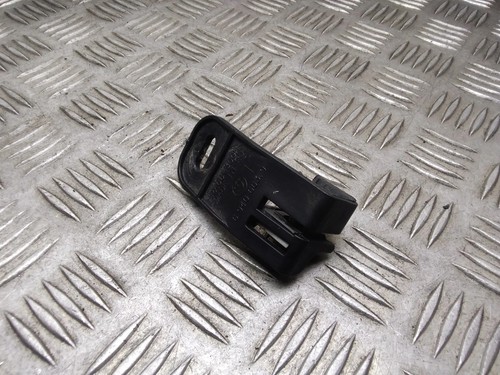 BMW 1 E87 Scheinwerferhalter links 69406639 6940663 2.00 Diesel 105kw 15445137