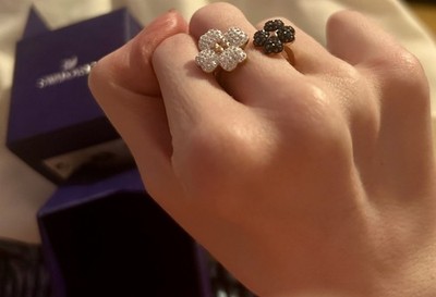 ~*~NIB Swarovski White & Black Sparkly Ring (size 8.5, U.S.) (Please Read Ad)~*~