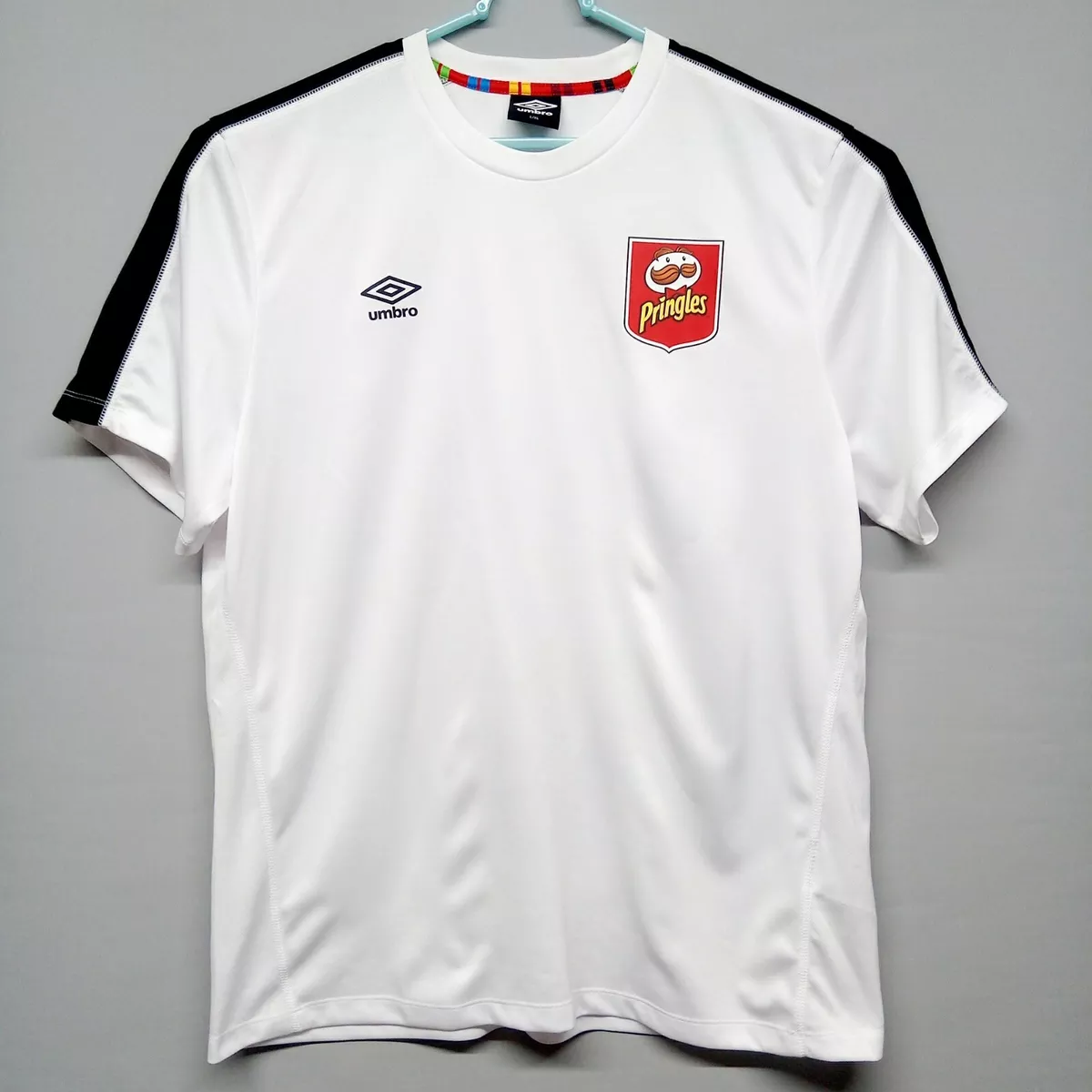 Umbro white t shirt deals