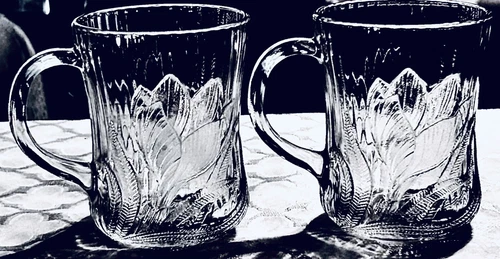 CLASSIC ARCOROC CANTERBURY Crocus Clear Glass 10 oz. Coffee Mug Cups Set Of 2