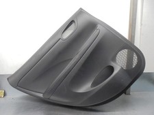 Porte arrière et accessoires Nissan Pulsar