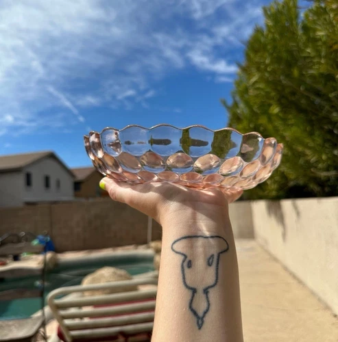 Vintage pink depression glass - Anchor Hocking 8.25” serving bowl bubble scallop