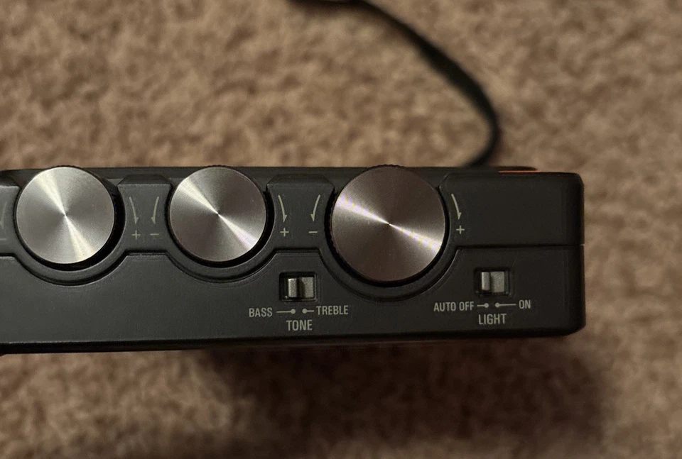 TECSUN PL-880 (Black) Conversion AM/FM SW SSB Radio light use - Image 3 of 4