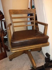 Vintage Cast Iron Office Chair Swivel Tilt Mechanism with Adjustable Height