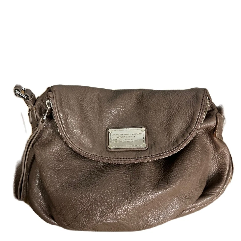 Bolso Bandolera Marc Jacobs Estilo Natasha Cuero Guijarro Foto 2 de 4