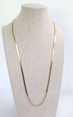 Vintage Monet Flat Herringbone Chain Necklace Gold-tone Classic Design 22 