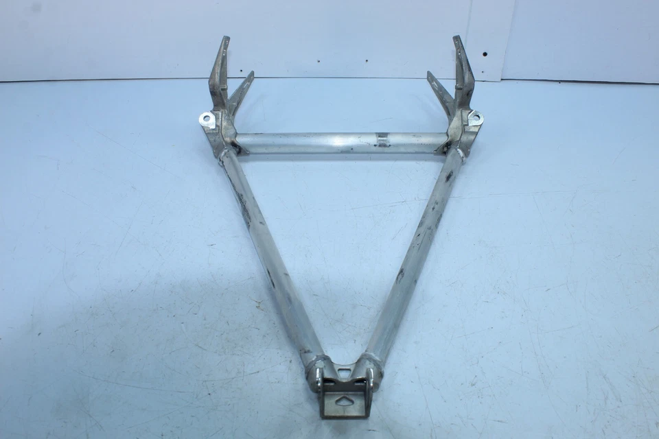 Cuadro de miembro delantero Ski-Doo Grand Touring 1200 2011 OEM 518326970 Foto 3 de 4