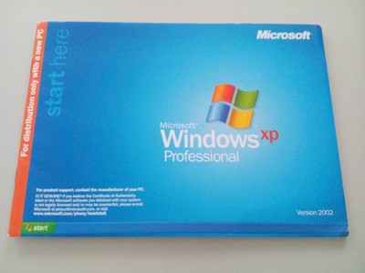 Vintage Windows XP Professional OEM with Service Pack 1a, English (no Key)