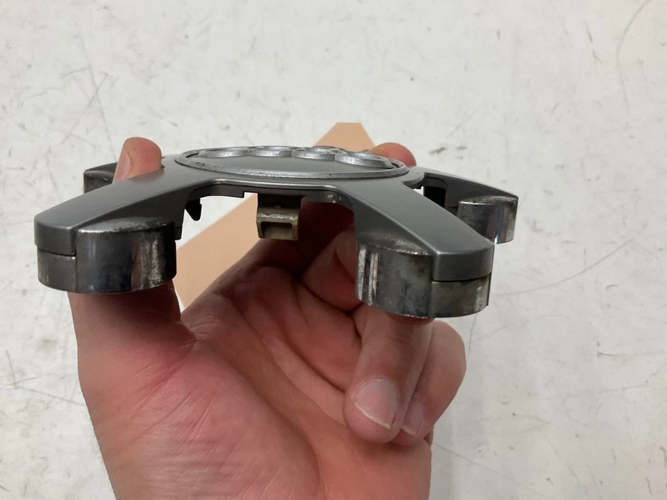 Tampa central aro roda 2009 Audi Q5 A5 S5 B8 A4 S4 fabricante de equipamento original - Imagem 4 de 4