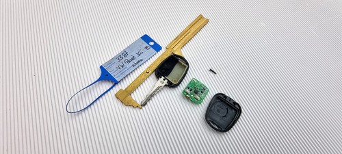 VW Passat 35i Bj. 1989 Innoparts 2 Taster Funkschlüssel 433,92MHz, Typ CR1616 - Bild 8 von 14