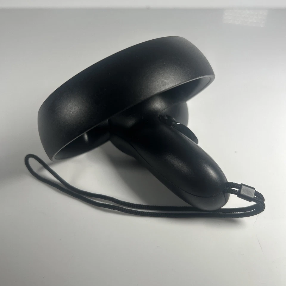 Meta Oculus Rift CV1 VR RIGHT Controller - Used Condition Tested Working - Image 4 of 4