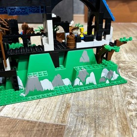 LEGO System Castle Dark Forest Fortress 6079 In 1996 Used Retired As Is P2