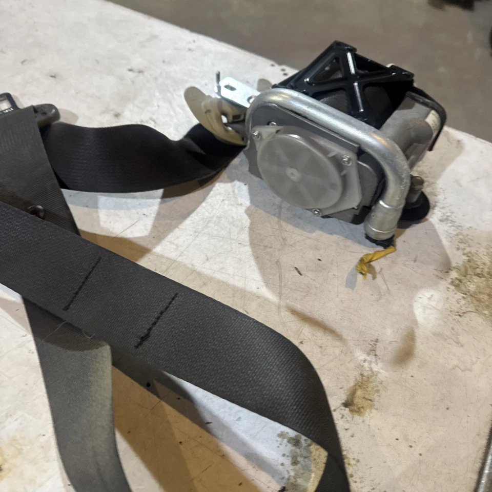 HYUNDAI SONATA 2008-2010 *Pasajero delantero/cinturón de seguridad lado derecho OEM gris Foto 2 de 4