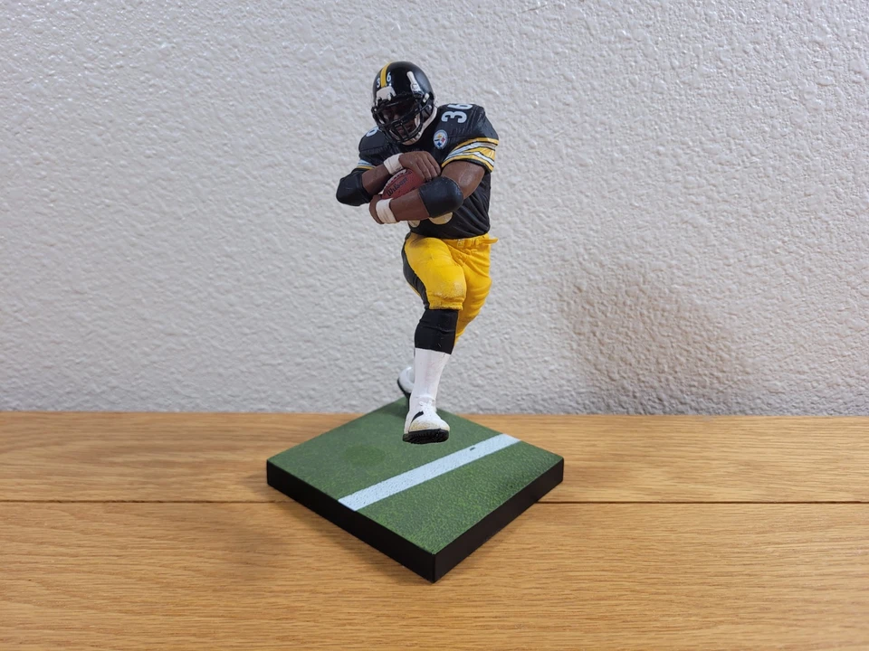Boneco de ação Jerome Bettis McFarlane Pittsburgh Steelers ouro preto NFL 2010 - Imagem 3 de 4