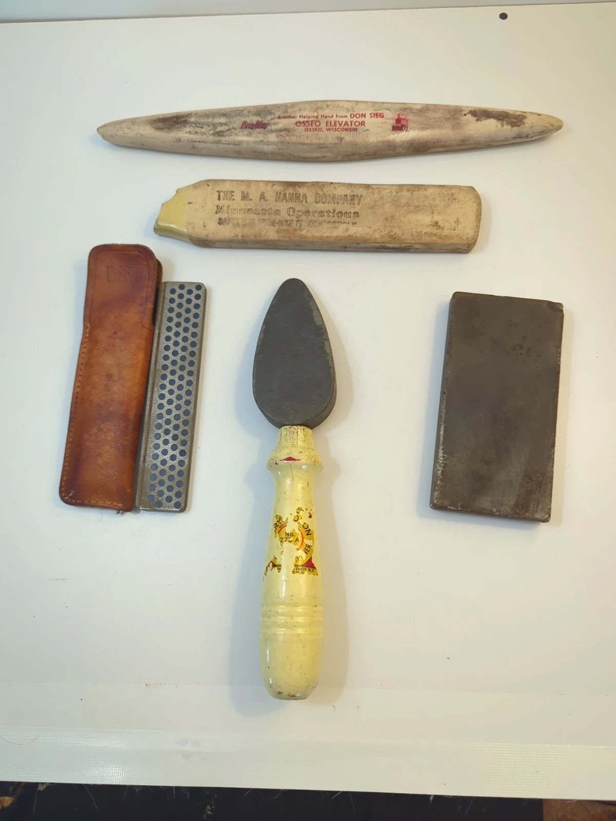 Vintage Lot Of Knife Sharpening Stones