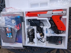 NES BOXED NINTENDO CONSOLE SYSTEM NM duck hunt and gun