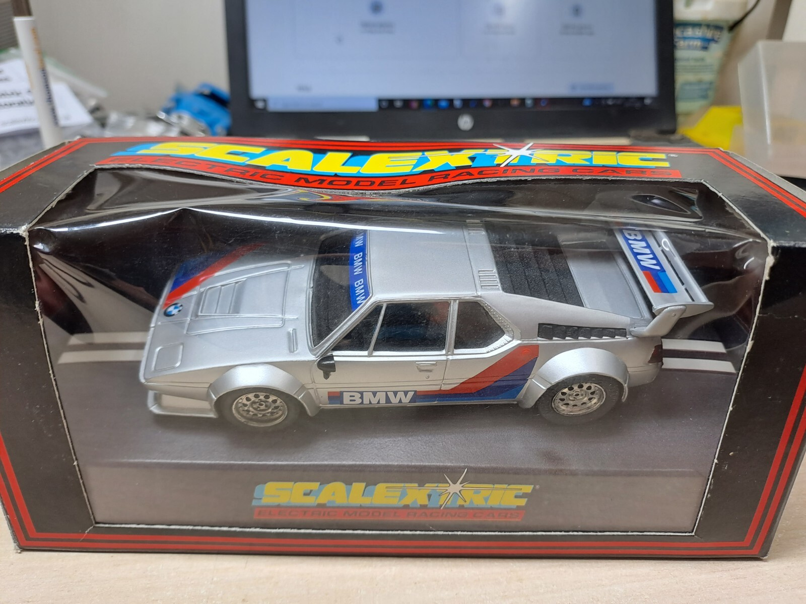 Slot Car Scalextric Fly A2035B BMW M1 Art Cars - Signé Frank Stella - Neuf