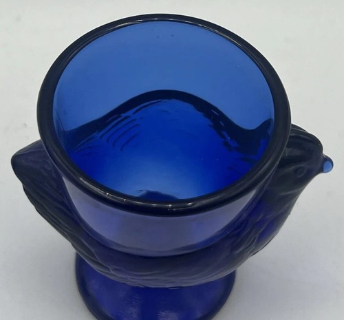 Vintage 2 Cobalt Blue Glass Chicken Hen Egg Cup Holders Arcoroc France - Picture 7 of 9