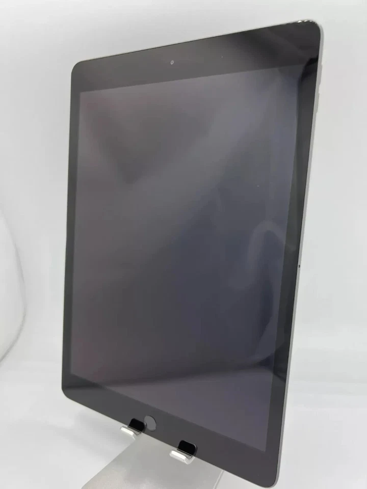 Apple iPad 7th Gen. 32GB Gray WiFi -  A2197 - MW742LL/A - Image 2 of 4