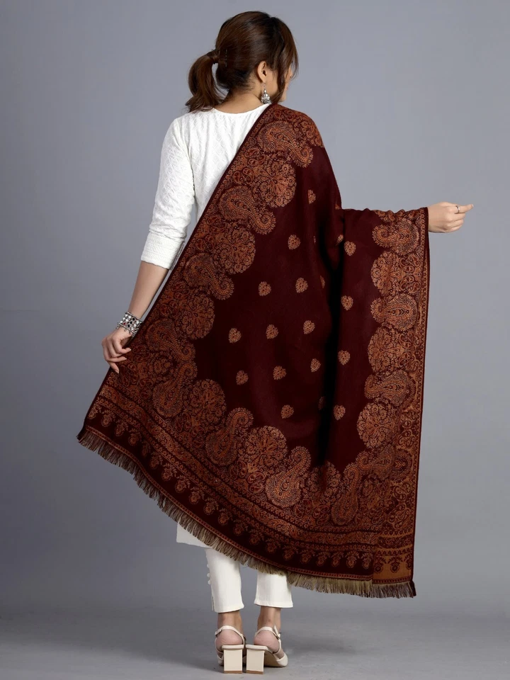 Hermoso Chal Grande Color Marrón Para Meditación En Lana - Imagen 3 de 4