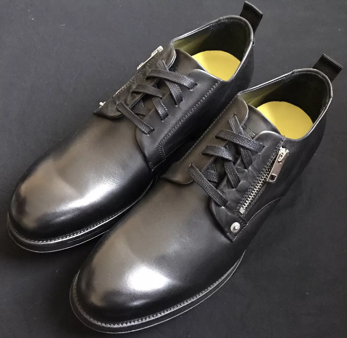 Louis Vuitton Voltaire Derby Yellow. Size 10.0