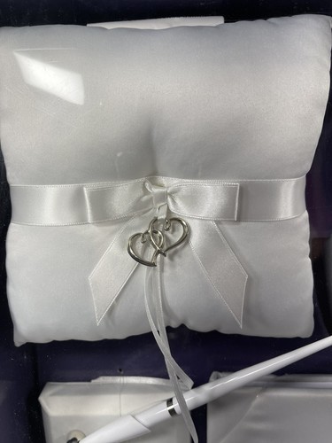 Wedding Day Ensemble by Wilton Matching 4-Piece Classic Set White Satin - Picture 3 of 12