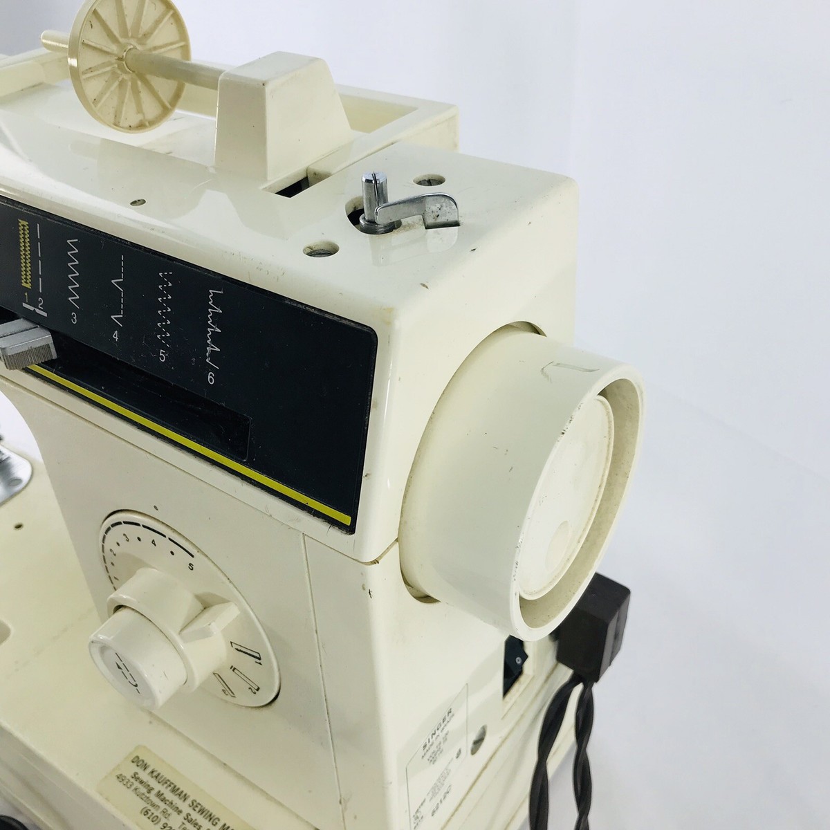 Vintage SINGER Heavy Duty Sewing Machine Model 6212C w/ Foot Pedal