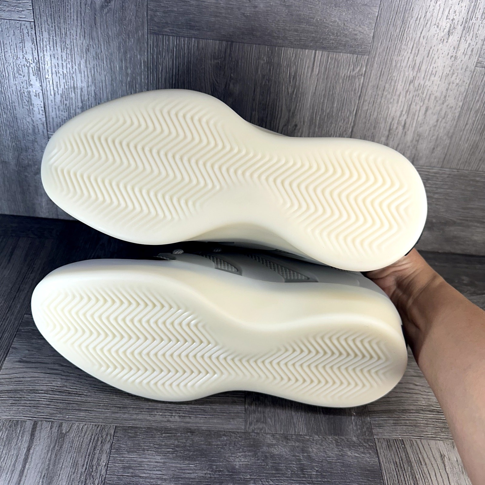 Fear of God Athletics x Adidas Men's 9 Sesame Carbon Basketball Shoes IE6188 thumbnail 7