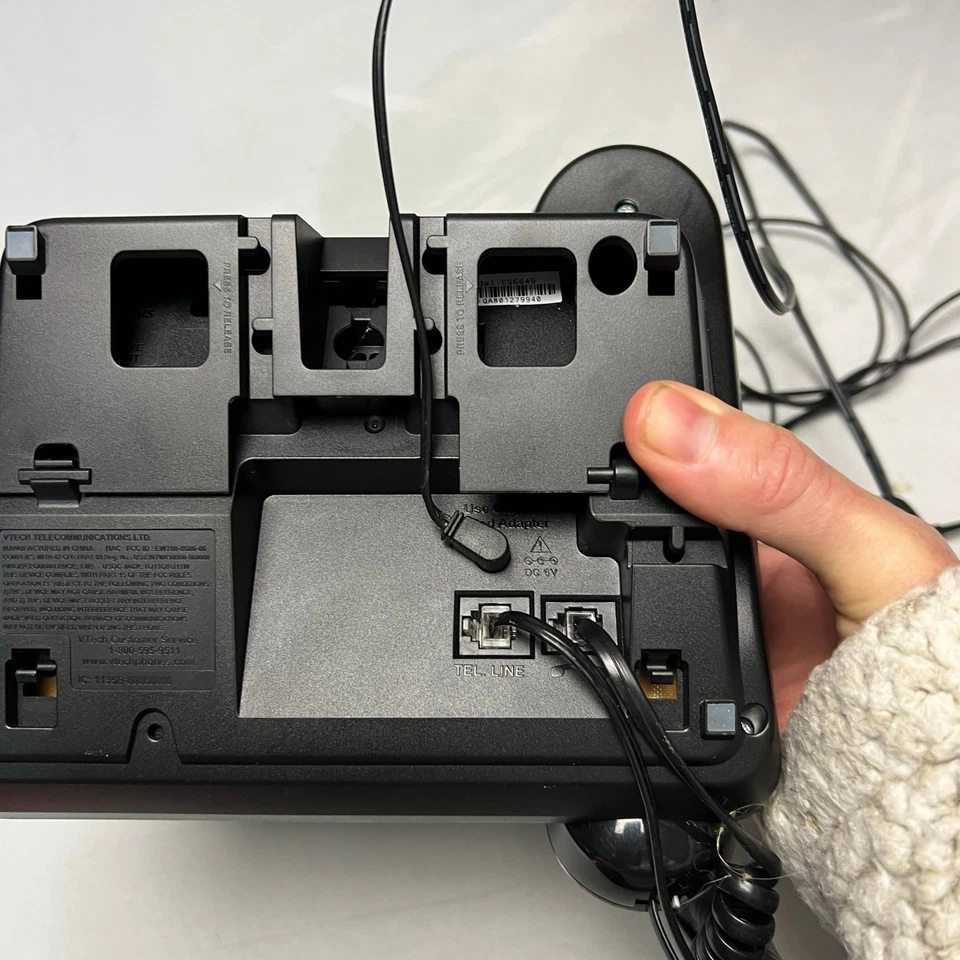 VTech Corded Answering System with Caller ID/Call Waiting - Tested - Image 4 of 4