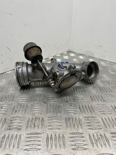 BMW 5 E60 E61 2006 Diesel 200kW Ansaugrohr Ansaugschlauch Turbolader 59001030260