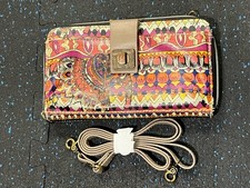 Sakroots Artist Circle Peace Wallet Crossbody Coated Canvas Mod Clutch Purse
