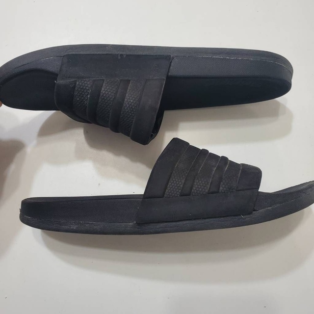 adidas ultra comfort slides