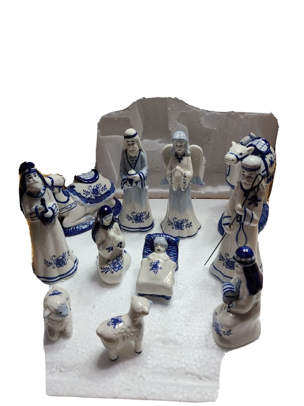 Kurt Adler 18 Azul Delft Papai Noel segurando placa Figura de Natal, Kurt  Adler, Decoração de Natal, Figura de Natal, Figura de Papai Noel