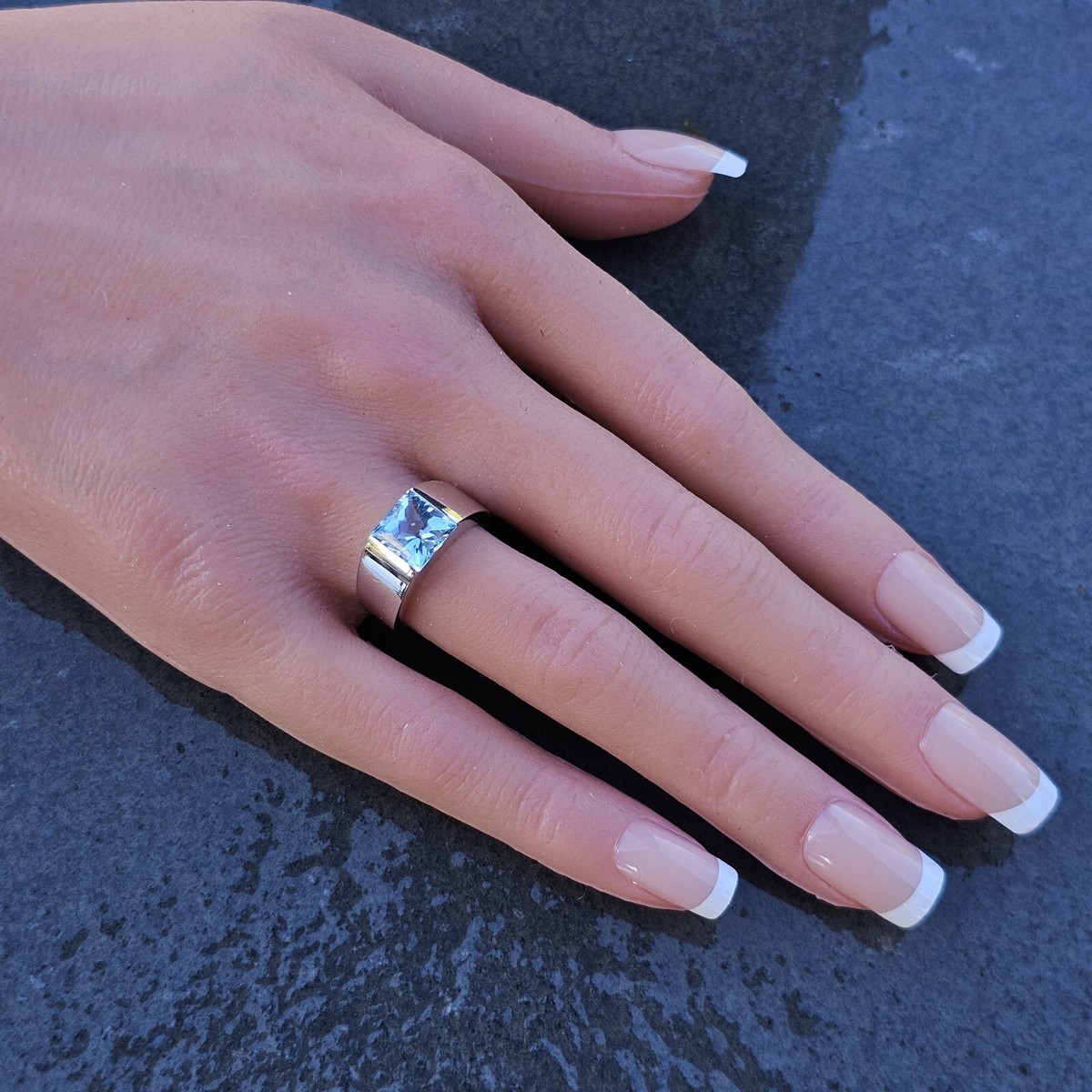 Cartier Blue Stone Ring Tank 18k White Gold Size 51 Us 5.75 Cartier Blue Stone Ring Tank 18k White Gold Size 51 Us 5.75