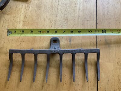 Primitives - Rake Head