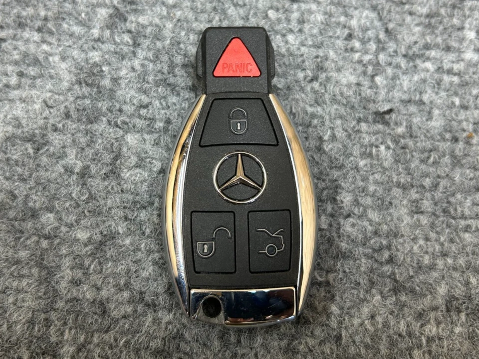MERCEDES CLA45 AMG C117 15-19 OEM 4 BUTTON REMOTE ENTRY KEY FOB TRANSMITTER 129K - Image 2 of 3