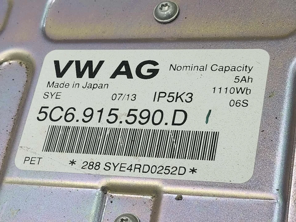 13-16 Volkswagen Jetta Hybrid Drive Motor Battery Pack Assembly OEM 5C6915590D - Image 3 of 4