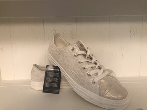converse metallic egret