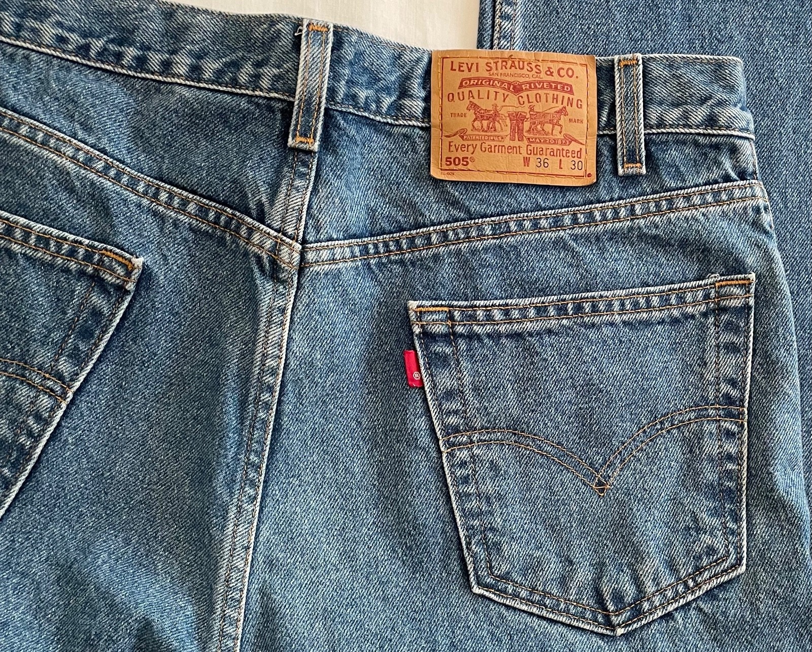 Levi’s 505 Mens 36X30 Regular Fit Straight Leg Rare Blank Red Tab w/Trademark R image 6