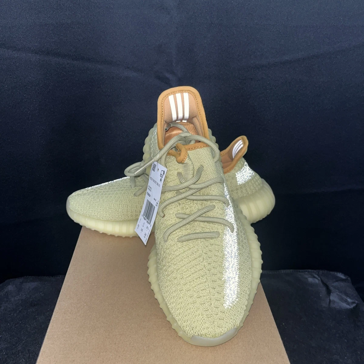 NWT Adidas Yeezy Boost 350 V2 Marsh Mens  Sz8.5 Size 8.5 - Adidas Yeezy Boost 350 V2 Marsh 191984195773| eBay main image 2
