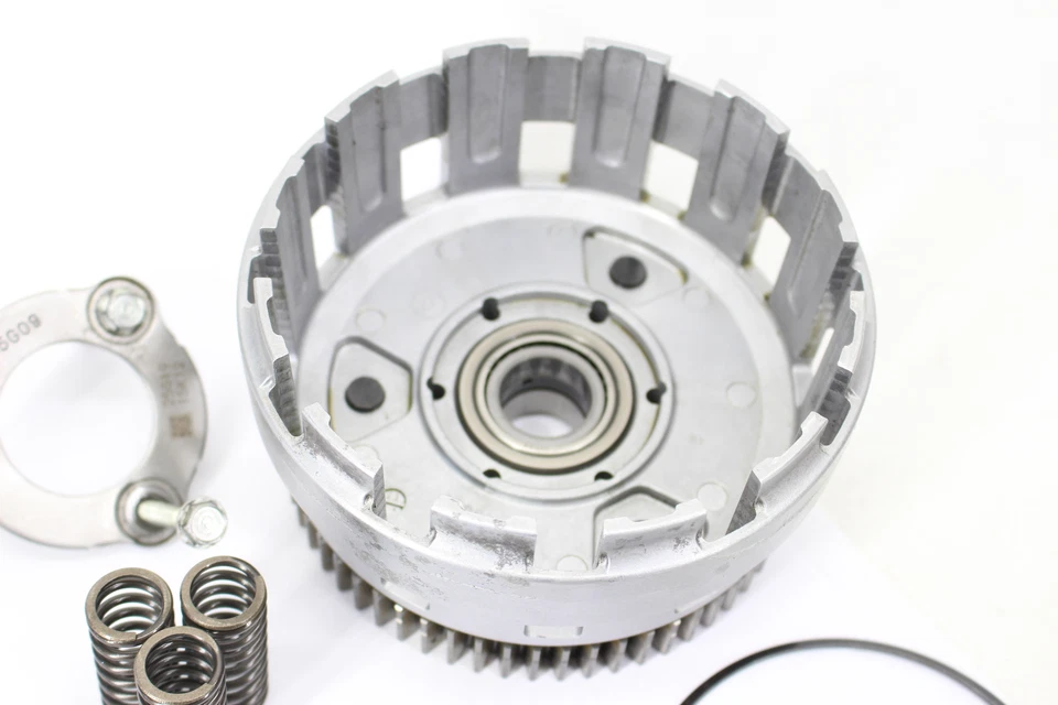 2016 DUCATI HYPERMOTARD 939 CLUTCH BASKET SET 19820441A - Изображение 3 из 4